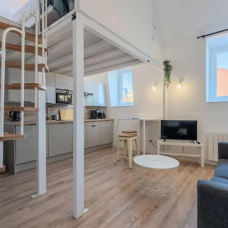 1 Bedroom Duplex Apartment, With Parking Apartmán Tourcoing